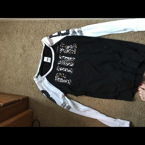 Victoria’s Secret PINK long sleeve sequence shirt - Picture 1 of 3